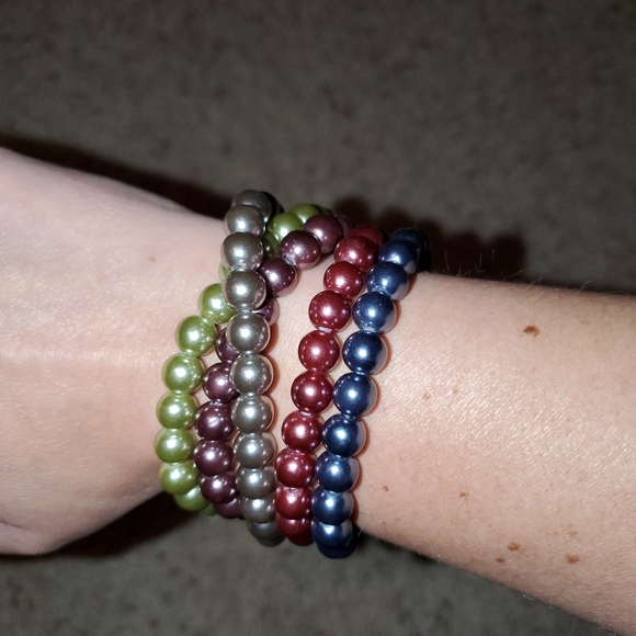 Premier Designs beaded bracelets - Picture 2 of 2